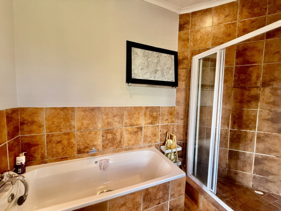 3 Bedroom Property for Sale in Landsmeer Residential Estate North West